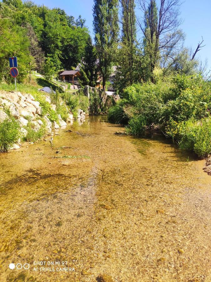Smaragd River Near Rastoke & Plitvice Lakes Slunj Buitenkant foto