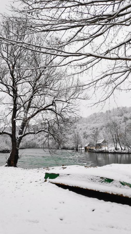 Smaragd River Near Rastoke & Plitvice Lakes Slunj Buitenkant foto